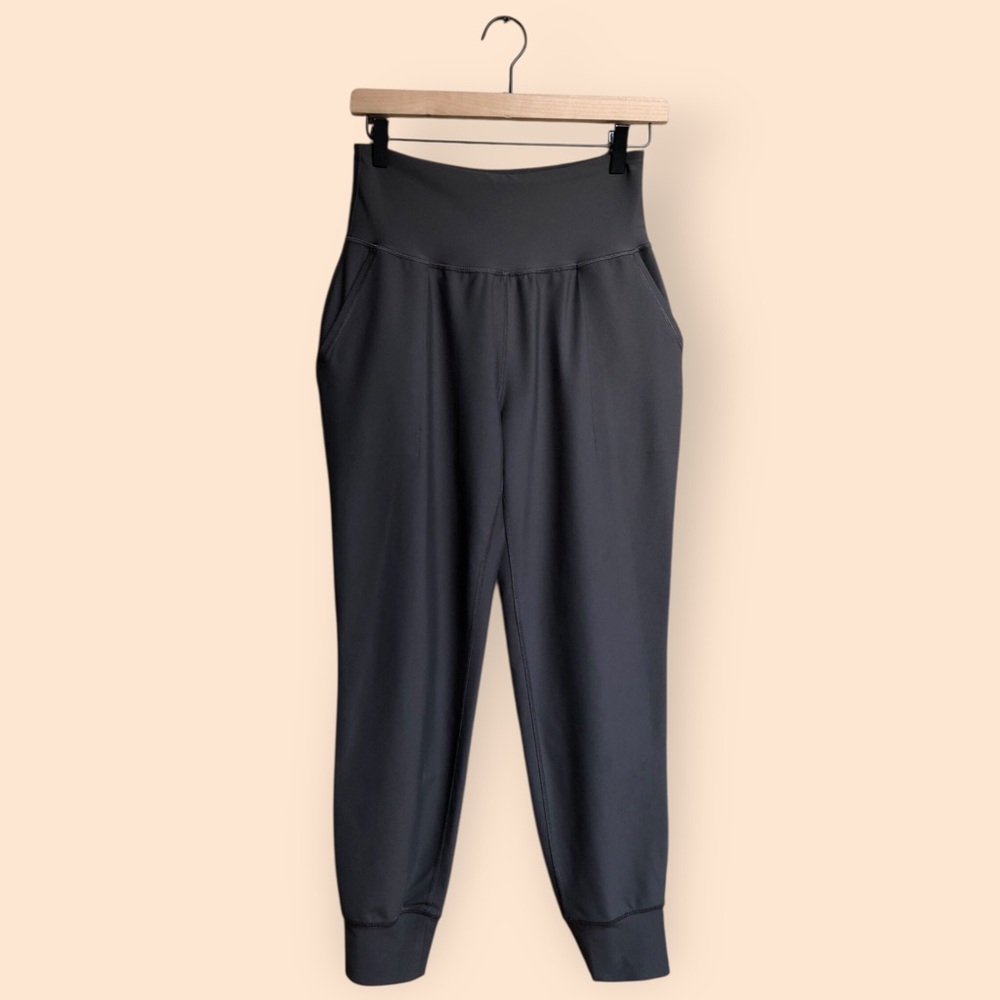 Old Navy Active Powersoft Grey Jogger Pants Active Athleisure Lounge Women’s M